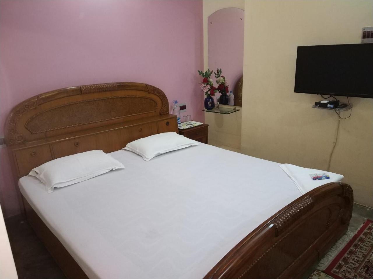 Hotel Royal Paying Guest Kalkuta Zewnętrze zdjęcie