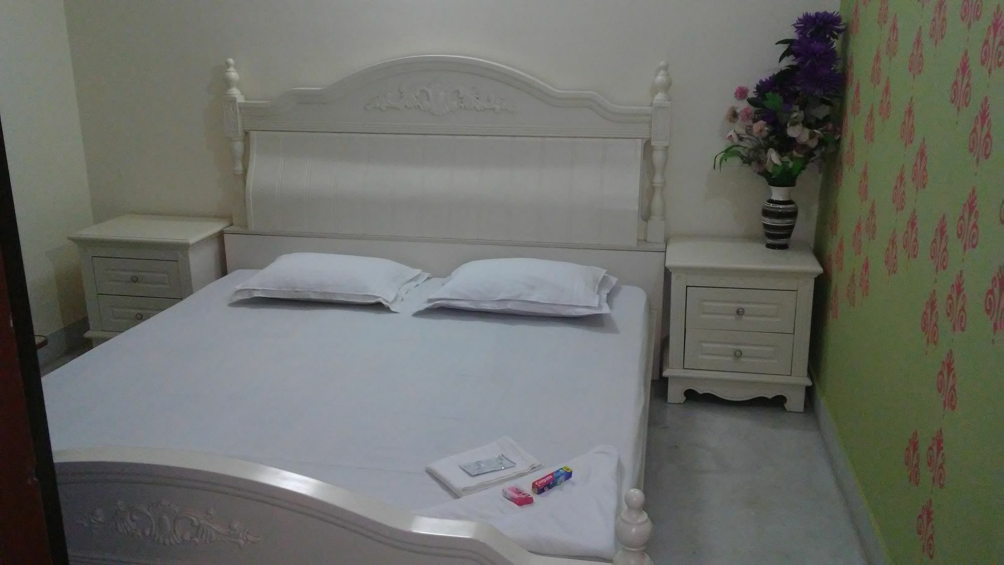 Hotel Royal Paying Guest Kalkuta Zewnętrze zdjęcie